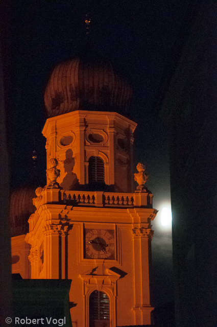 Dom St. Stephan, bei Nacht